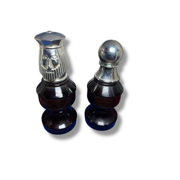 Vintage Avon complete 32 set Chess pieces Full - Picture 2 of 6